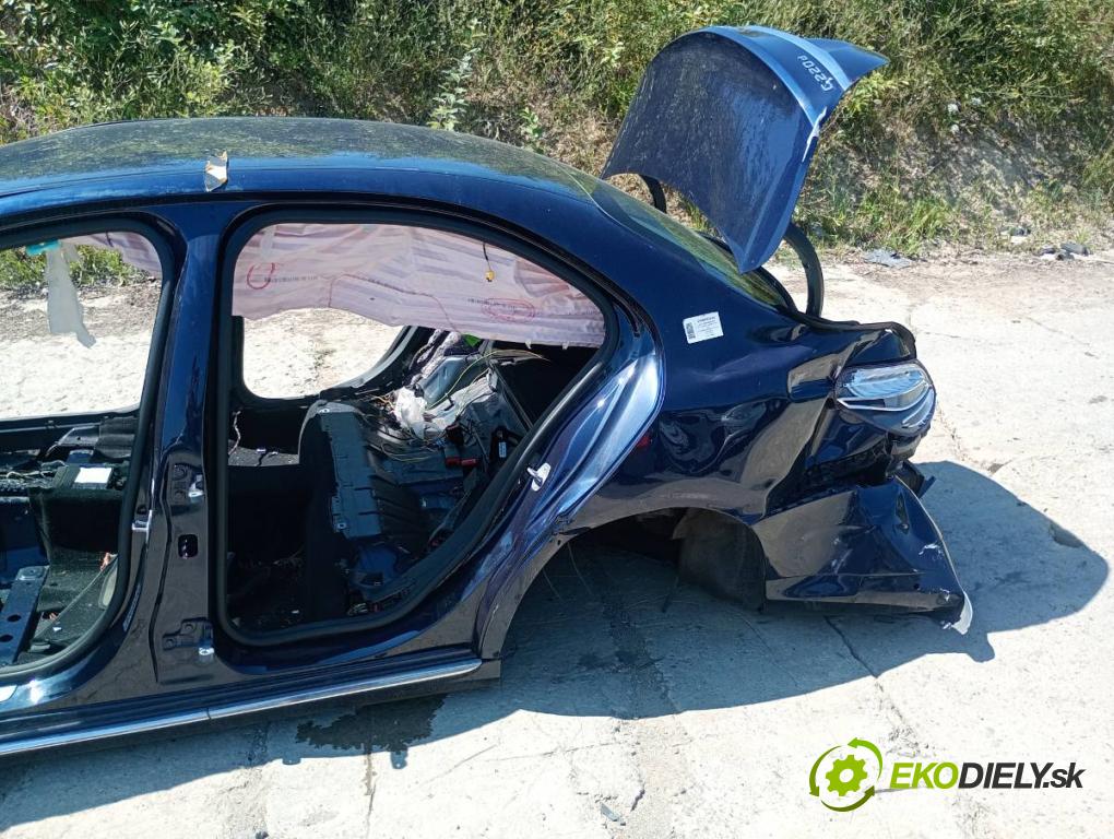 MERCEDES-BENZ KLASA C sedan 2019 110 kW C 200 d (205.011) 1950 karoséria ČTVRŤÁK: Blatník prah strecha PODŁUŻNICA