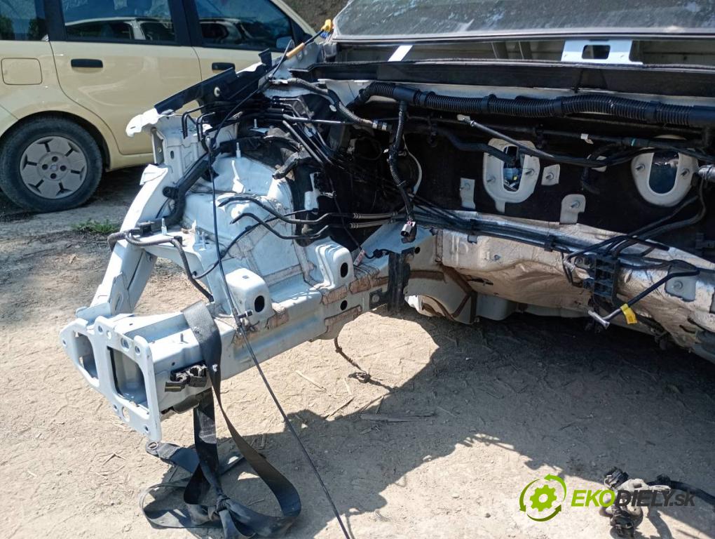 CHRYSLER PACIFICA nadwozie wielkoprzestrzenne (MPV) 2018 185 kW 3.6 Hybrid 3604 KAROSERIA ČTVRŤÁK blatník práh střecha PODŁUŻNICA