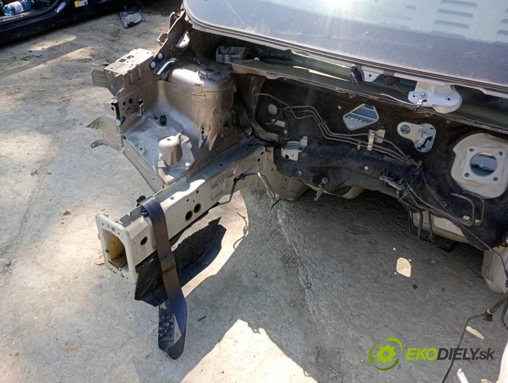 FORD TRANSIT COURIER Nadwozie pełne/minivan 2020 74 kW 1.0 EcoBoost 998 KAROSERIA ČTVRŤÁK blatník práh střecha PODŁUŻNICA