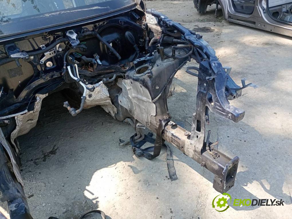 PORSCHE CAYENNE SUV 2013 220 kW 3.6 3598 KAROSERIA ČTVRŤÁK blatník práh střecha PODŁUŻNICA