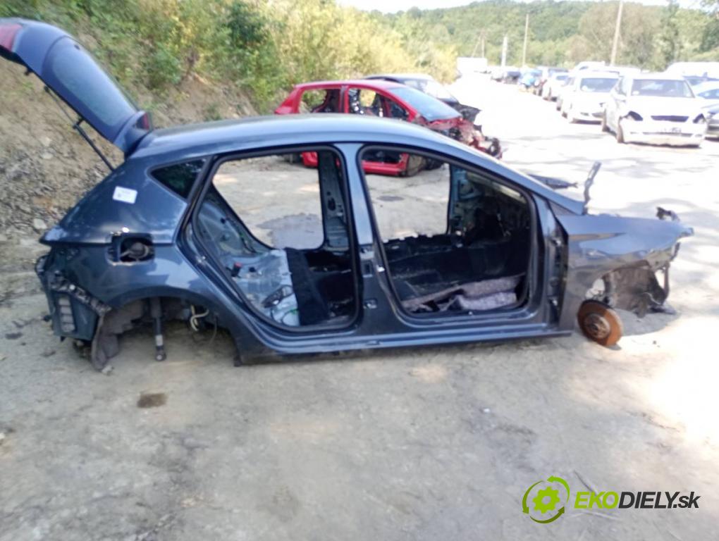 SEAT LEON III liftback 2019 110 kW 1.5 TSI 1495 karoséria ČTVRŤÁK: Blatník prah strecha PODŁUŻNICA 
