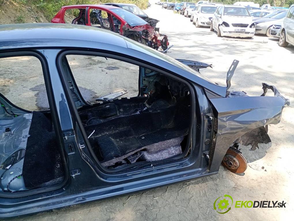 SEAT LEON III liftback 2019 110 kW 1.5 TSI 1495 karoséria ČTVRŤÁK: Blatník prah strecha PODŁUŻNICA