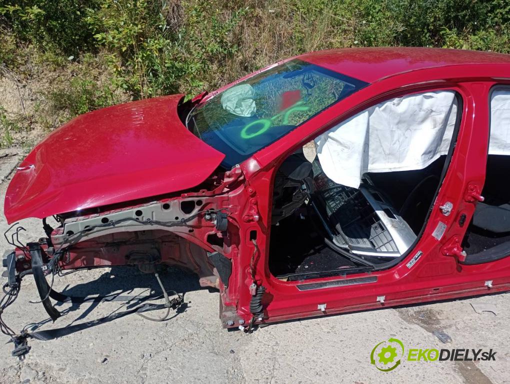 MERCEDES-BENZ W176 liftback 2013 90 kW A 180 (176.042) 1595 KAROSERIA ČTVRŤÁK blatník práh střecha PODŁUŻNICA