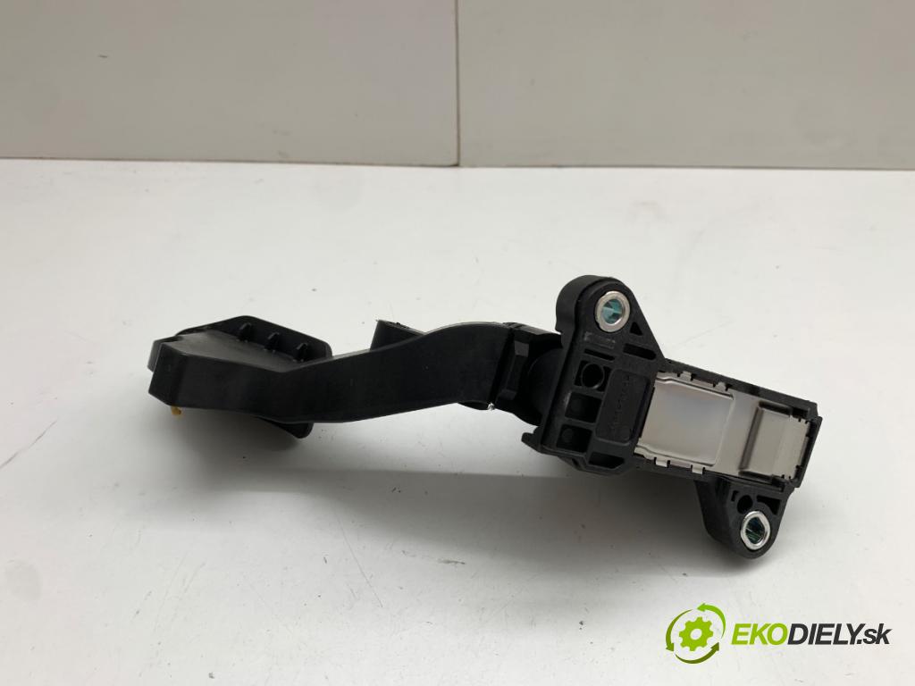TOYOTA YARIS III liftback 2016 51 kW 1.0 (KSP130_) 998 Potenciometer plynu 78110-0D110 (Potenciometer plynového pedálu)