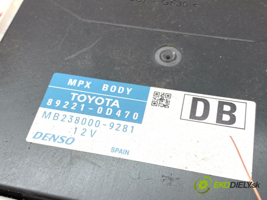 TOYOTA YARIS III liftback 2016 51 kW 1.0 (KSP130_) 998 Modul BSI 89221-0D470 (Poistková skrinka)