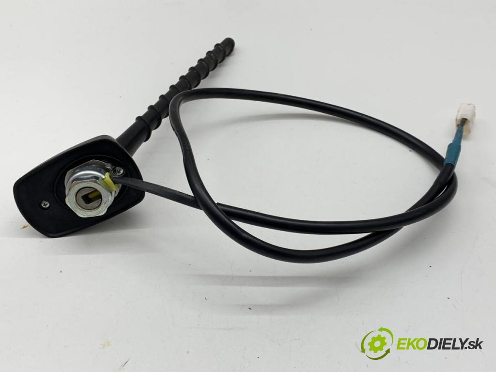 TOYOTA YARIS III liftback 2016 51 kW 1.0 (KSP130_) 998 ANTENA V3-08998C