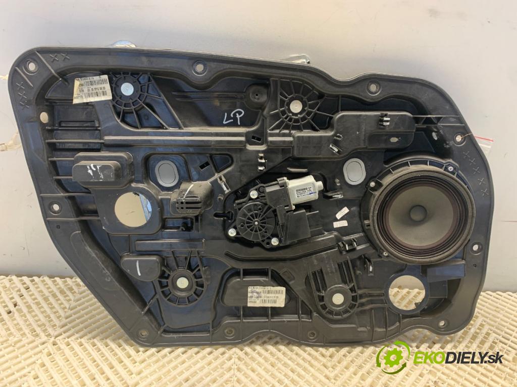 KIA CEED liftback 2012 94 kW 1.6 CRDi 128 1582 Mechanizmus okna ľavy predný 82470-A2300