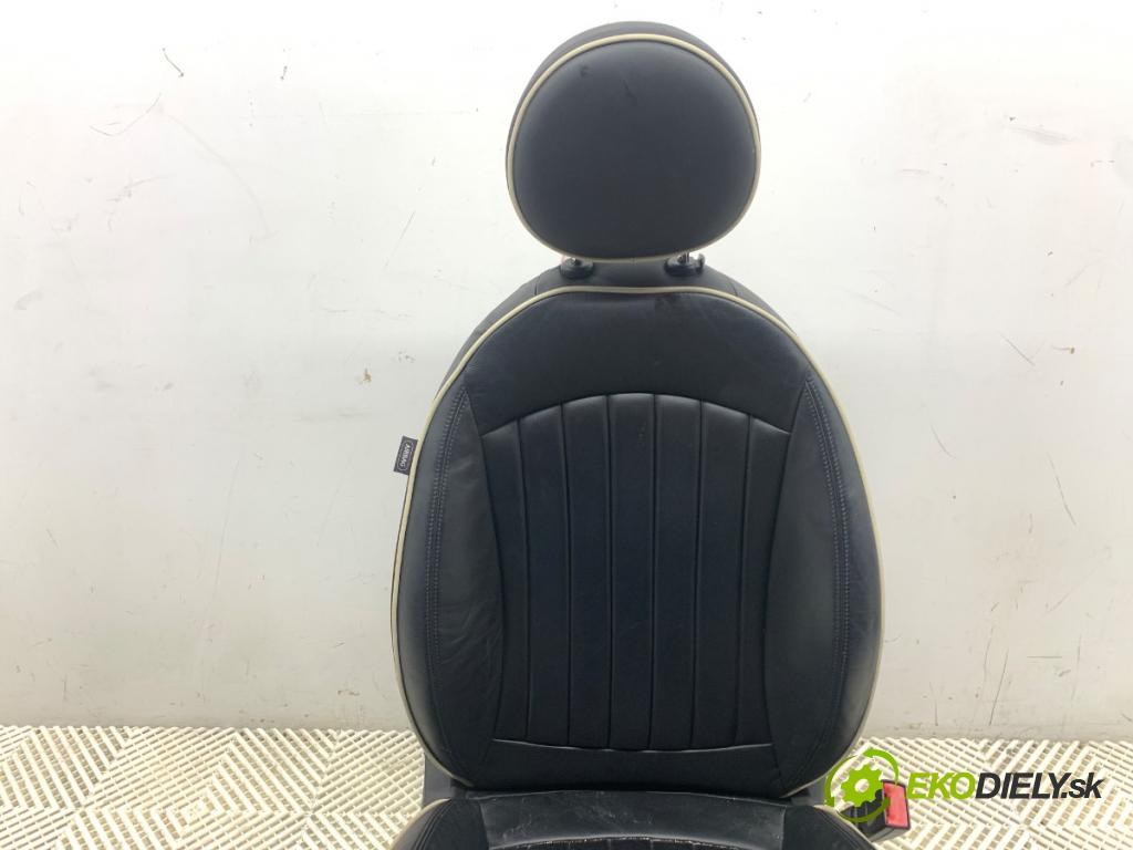 MINI R56 liftback 2012 55 kW One 1598 Sedadlo pravy predný