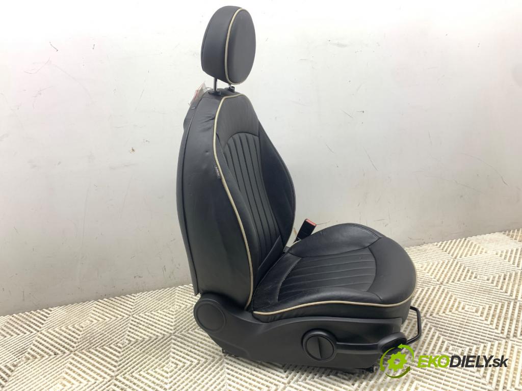 MINI R56 liftback 2012 55 kW One 1598 Sedadlo pravy predný