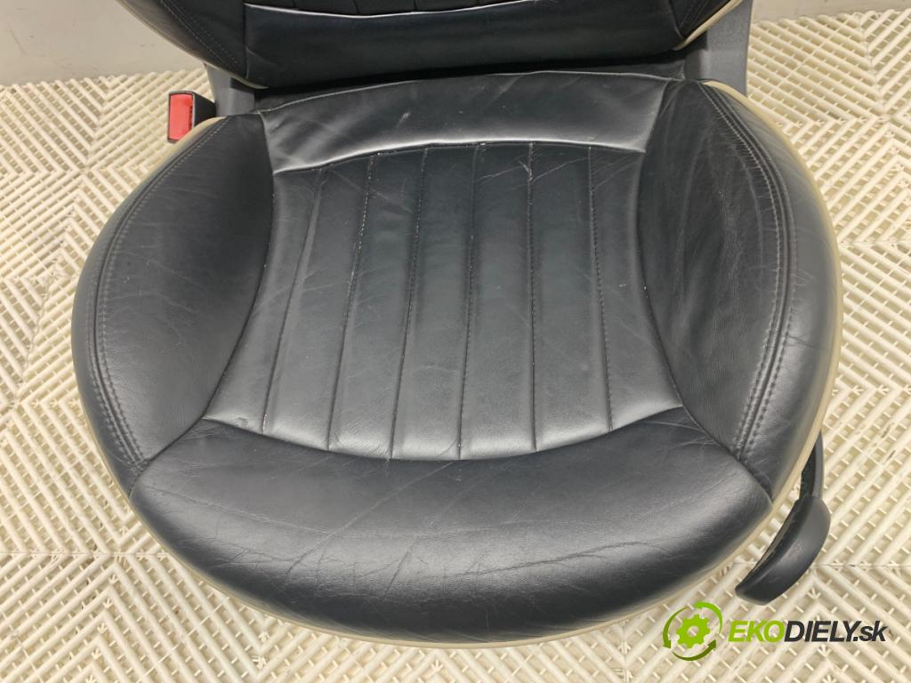 MINI R56 liftback 2012 55 kW One 1598 Sedadlo ľavy predný