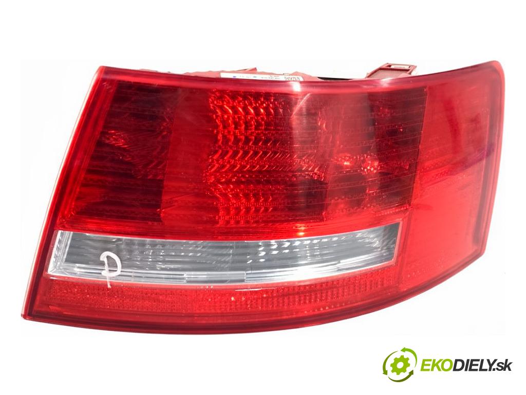AUDI A6 C6 sedan 2004 165 kW 3.0 TDI quattro 2967 Svetlo pravy zad 4F5945096