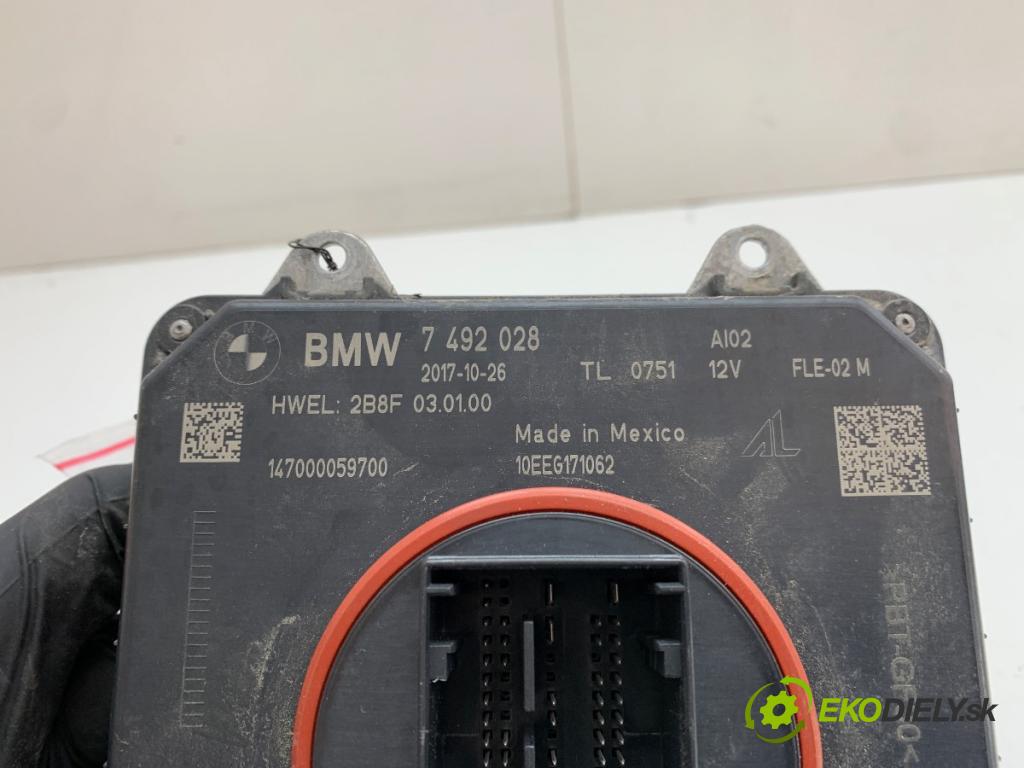 BMW F15 SUV 2018 225 kW xDrive 35 i 2979 měnič XENON 7492028 (Řídící jednotka xenonu)