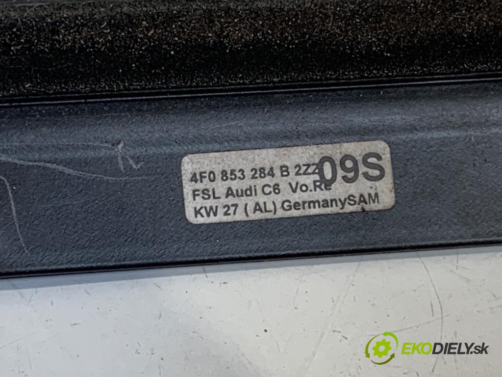 AUDI A6 C6 sedan 2004 165 kW 3.0 TDI quattro 2967 lišta Sbírání: přední část pravý 4F0853284B
