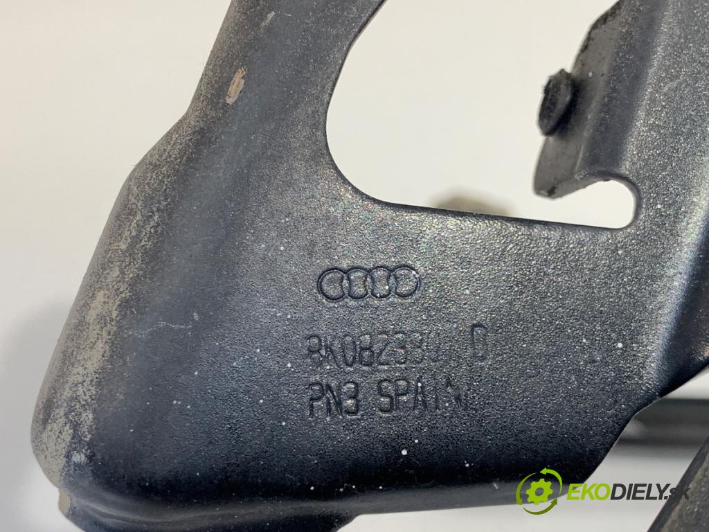 AUDI A4 B8 Kombi 2008 105 kW 2.0 TDI 1968 závesky kapoty predný 8K0823301D 8K0823302D