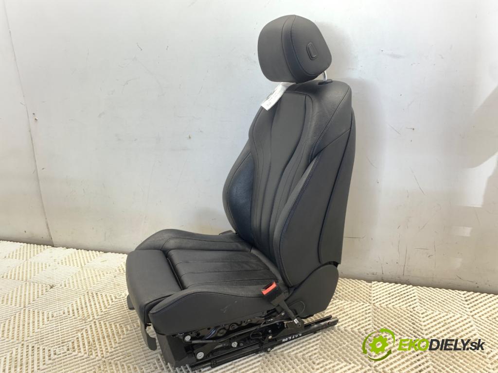 BMW F15 SUV 2018 225 kW xDrive 35 i 2979 Sedadlo pravy predný