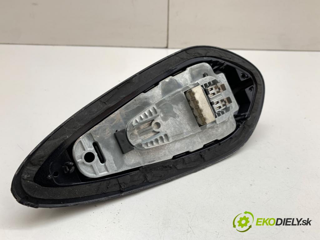 BMW F15 SUV 2018 225 kW xDrive 35 i 2979 ANTENA 9290243