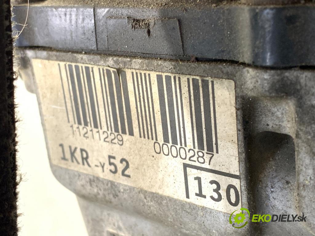 TOYOTA YARIS III liftback 2016 51 kW 1.0 (KSP130_) 998 motor 1KR (Motor)