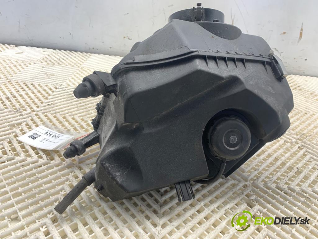 AUDI A6 C6 sedan 2004 165 kW 3.0 TDI quattro 2967 obal filtra vzduchu 059133835E (Kryt vzduchového filtru)