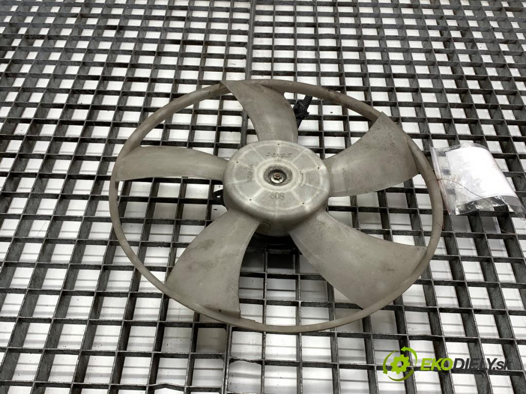 TOYOTA YARIS III liftback 2016 51 kW 1.0 (KSP130_) 998 Ventilátor chladiča 16363-0D090 (Ventilátor)