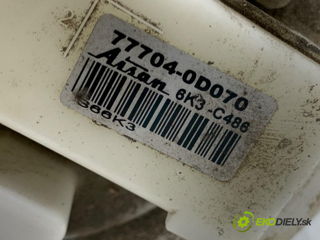 TOYOTA YARIS III liftback 2016 51 kW 1.0 (KSP130_) 998 pumpa paliva 77704-0D070