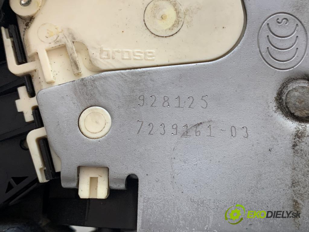 MINI R56 liftback 2012 55 kW One 1598 zámok Dvere ľavy predný 7239161