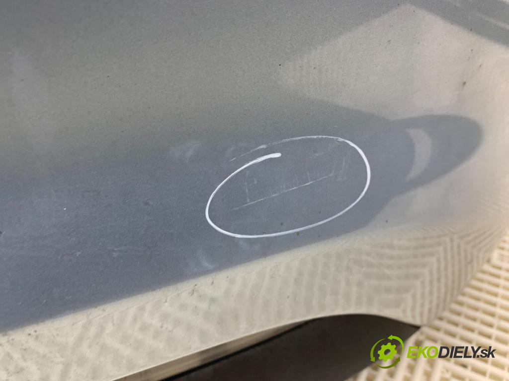 FIAT BRAVO II liftback 2009 66 kW 1.4 (198AXA1B) 1368 nárazník zadní část (Klika dveří ostatní)