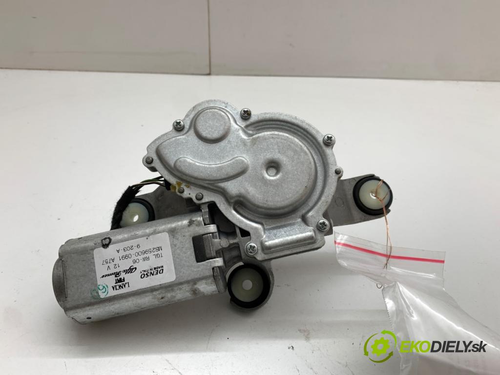 FIAT BRAVO II liftback 2009 66 kW 1.4 (198AXA1B) 1368 Motor stieračov zad 259600-0991