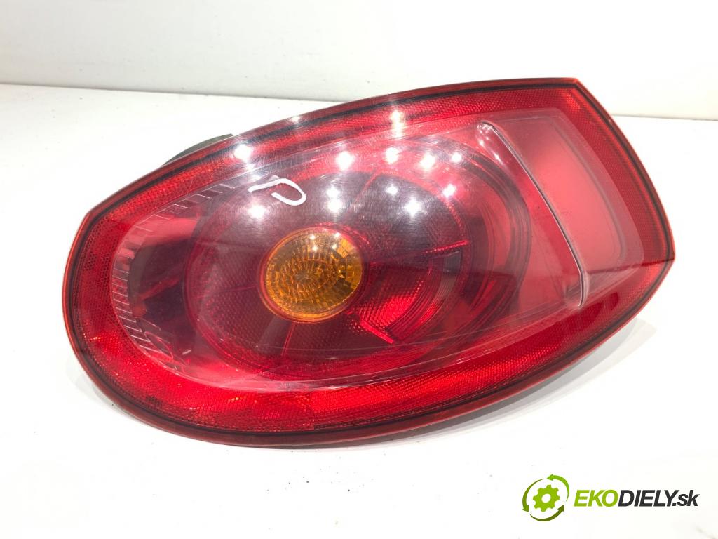 FIAT BRAVO II liftback 2009 66 kW 1.4 (198AXA1B) 1368 Svetlo pravy zad 