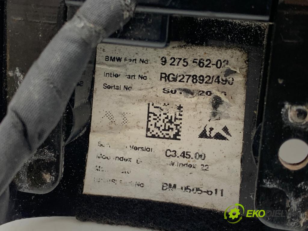 MINI R56 liftback 2012 55 kW One 1598 prístrojovka otáčkoměr BM-0505