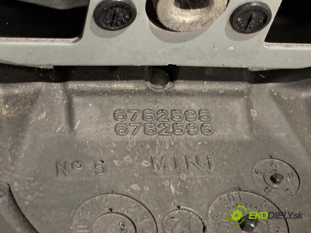 MINI R56 liftback 2012 55 kW One 1598 Volant  (Volant)