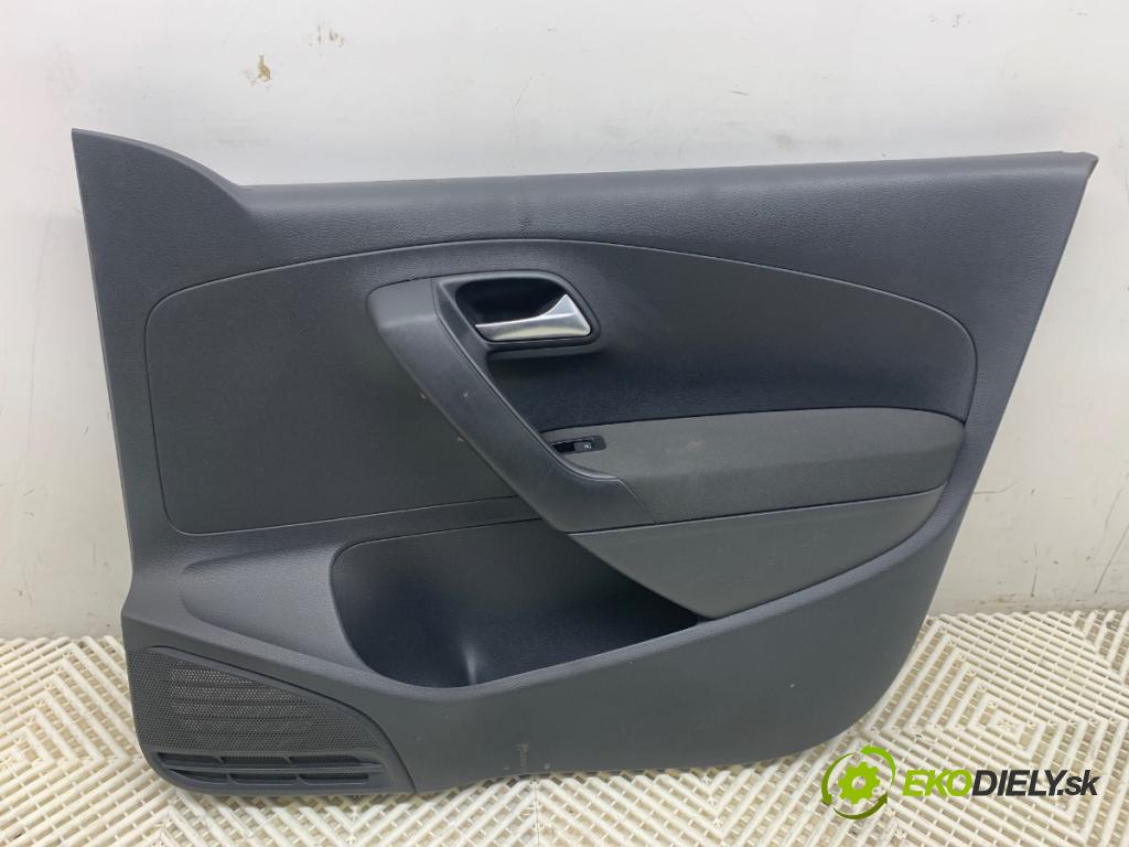 VW POLO V liftback 2013 44 kW 1.2 1198 ča dveře pravý přední část 