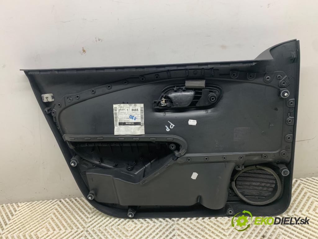 VW POLO V liftback 2013 44 kW 1.2 1198 ča dveře pravý přední část