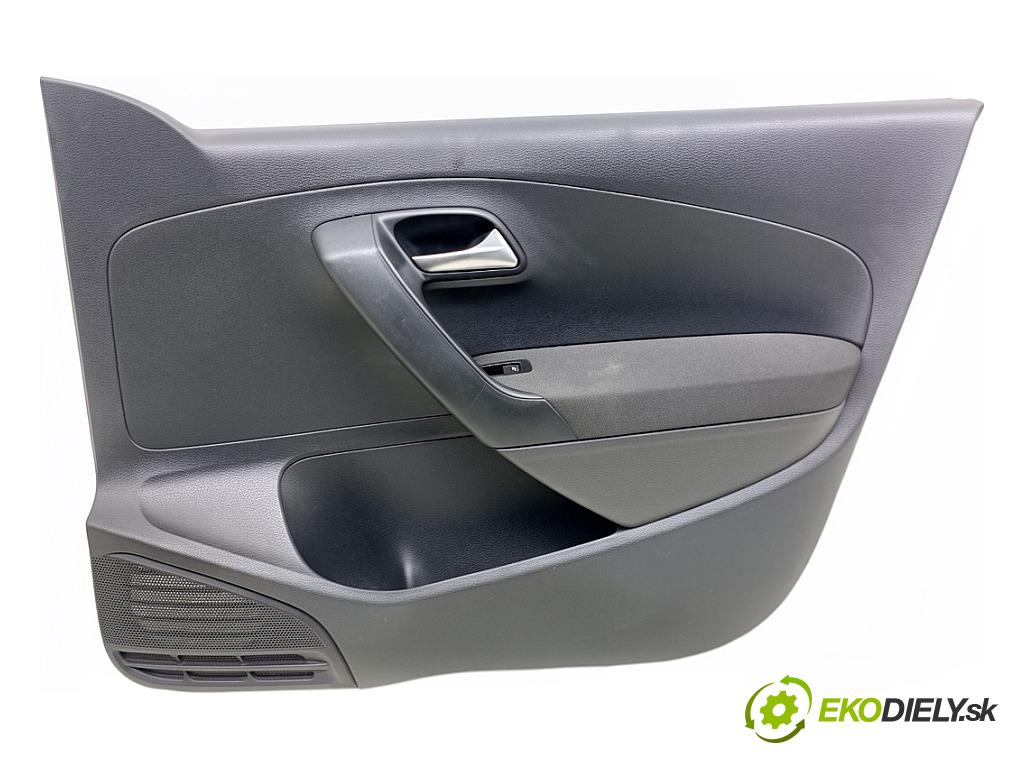 VW POLO V liftback 2013 44 kW 1.2 1198 ča dveře pravý přední část