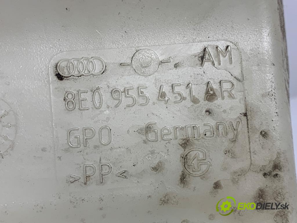 SEAT EXEO sedan 2012 147 kW 2.0 TFSI 1984 nádržka ostřikovačů 8E0955451AR 8E0955451AP