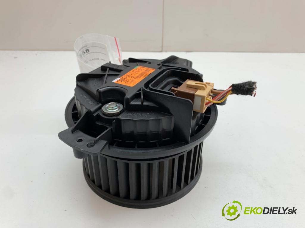 SEAT EXEO sedan 2012 147 kW 2.0 TFSI 1984 topení 8E1820021E