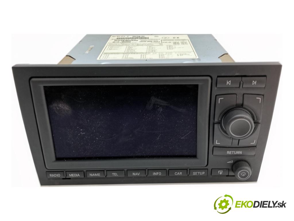 SEAT EXEO sedan 2012 147 kW 2.0 TFSI 1984 RADIO Dislpej 3R0035192