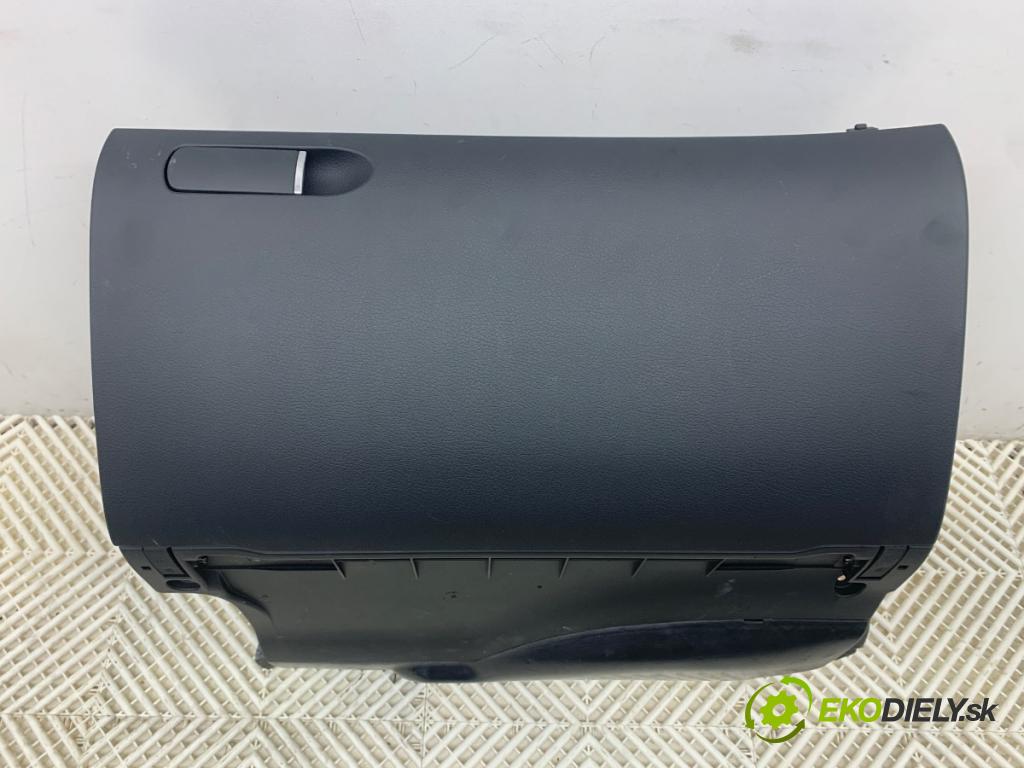 SEAT EXEO sedan 2012 147 kW 2.0 TFSI 1984 Priehradka, kastlík spolujazdca 3R1857035E (Priehradka (kastlík))