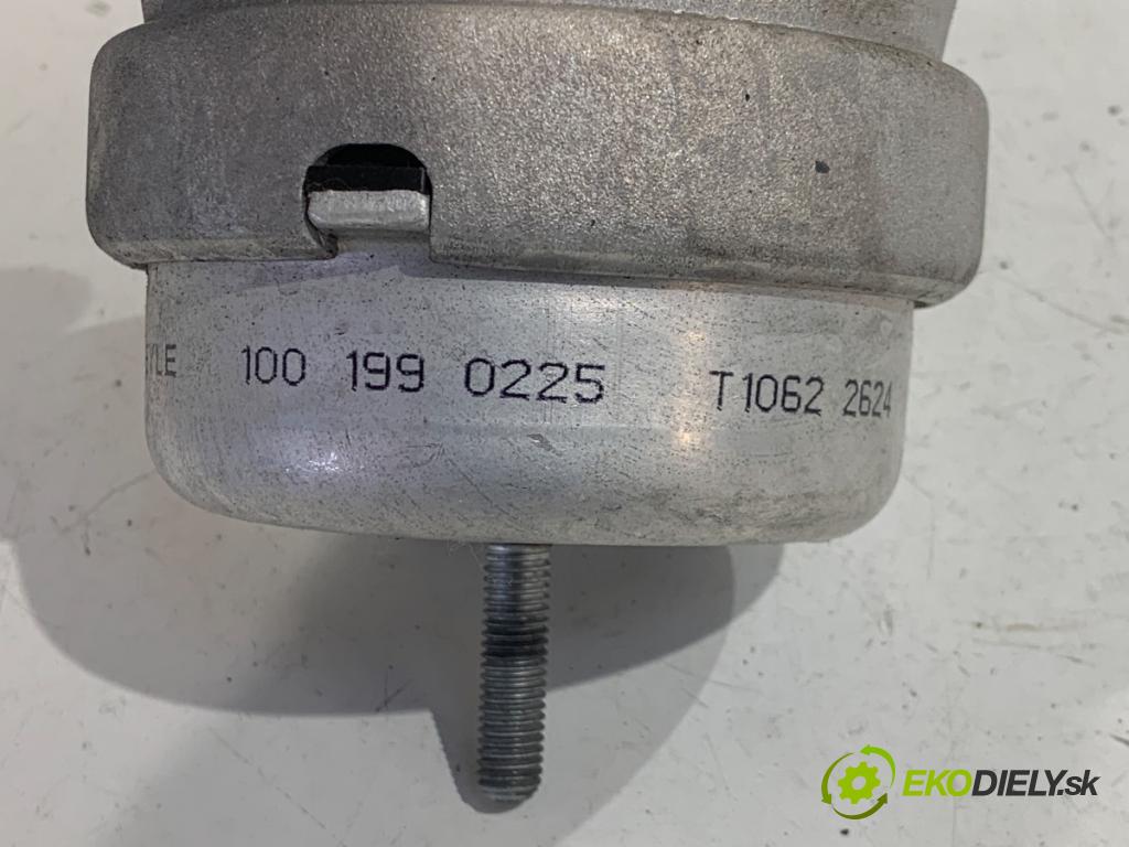 SEAT EXEO sedan 2012 147 kW 2.0 TFSI 1984 AirBag motora levý