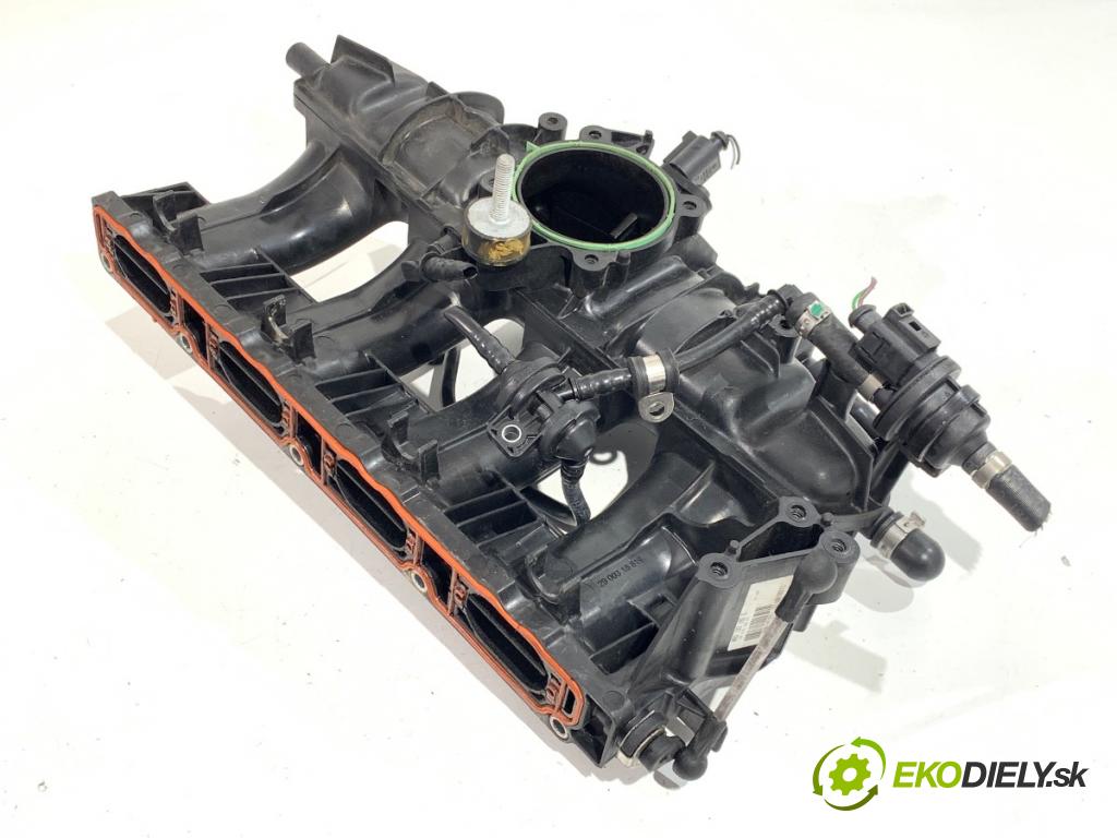 SEAT EXEO sedan 2012 147 kW 2.0 TFSI 1984 potrubí sání 06D133192G (Sací potrubí)