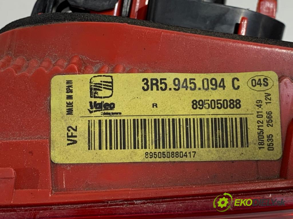 SEAT EXEO sedan 2012 147 kW 2.0 TFSI 1984 Svetlo pravy zad vnútorná 3R5945094C