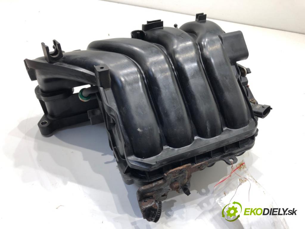 HYUNDAI ix35 SUV 2012 99 kW 1.6 1591 Potrubie sacie, sanie  (Sacie potrubie)