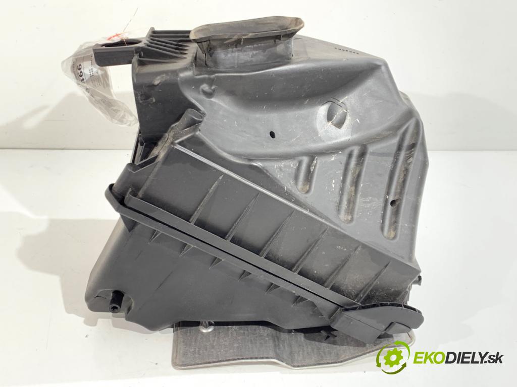 SEAT EXEO sedan 2012 147 kW 2.0 TFSI 1984 Obal filtra vzduchu 03G133837 (Obal vzduchového filtra)