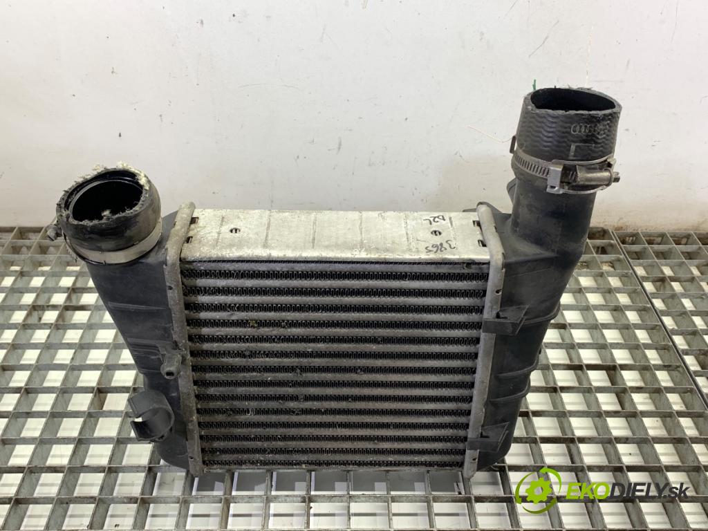 SEAT EXEO sedan 2012 147 kW 2.0 TFSI 1984 intercooler 8E0145805AA (Intercooler (chladič nasávaného vzduchu))