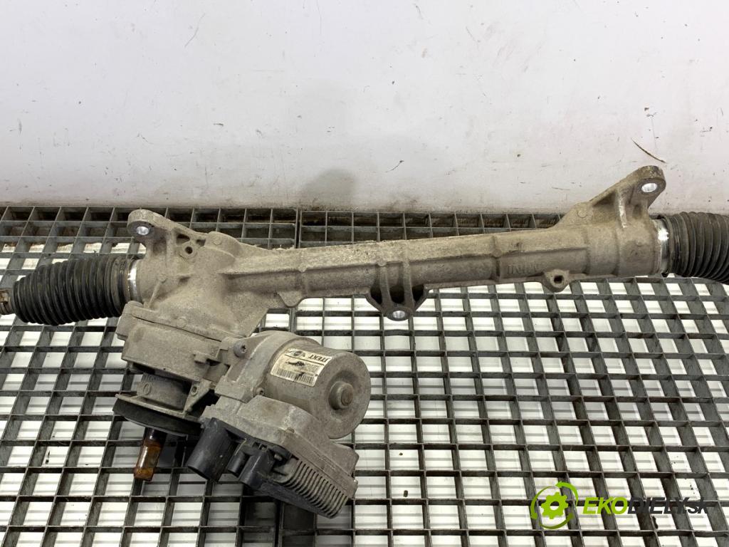 MINI R56 liftback 2012 55 kW One 1598 řízení volantu řízení 6856822