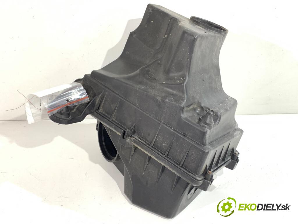 VOLVO C30 liftback 2007 100 kW 2.0 D 1998 obal filtra vzduchu 4M51-9600-DA (Kryt vzduchového filtru)