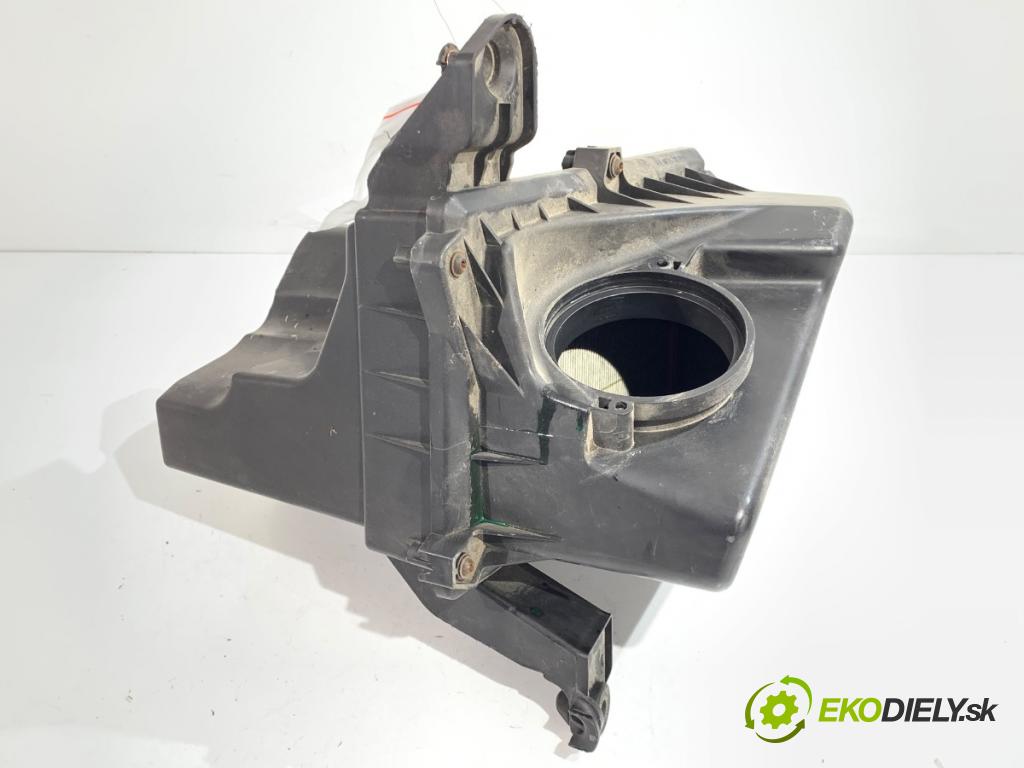 VOLVO C30 liftback 2007 100 kW 2.0 D 1998 obal filtra vzduchu 4M51-9600-DA (Kryt vzduchového filtru)