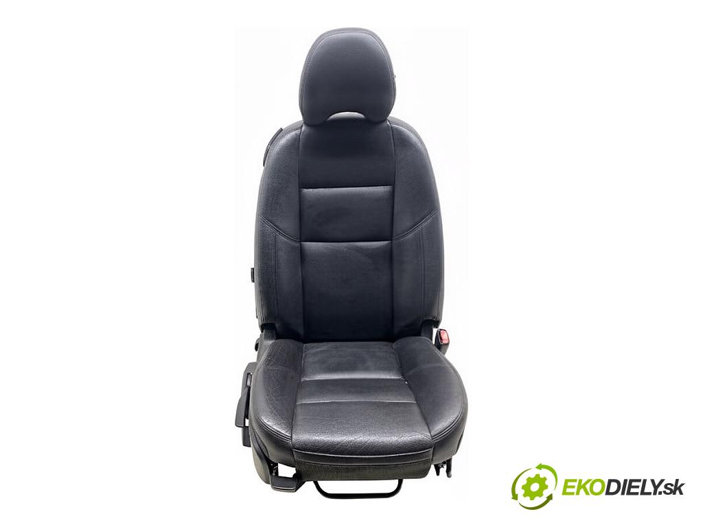 VOLVO C30 liftback 2007 100 kW 2.0 D 1998 Sedadlo pravy predný