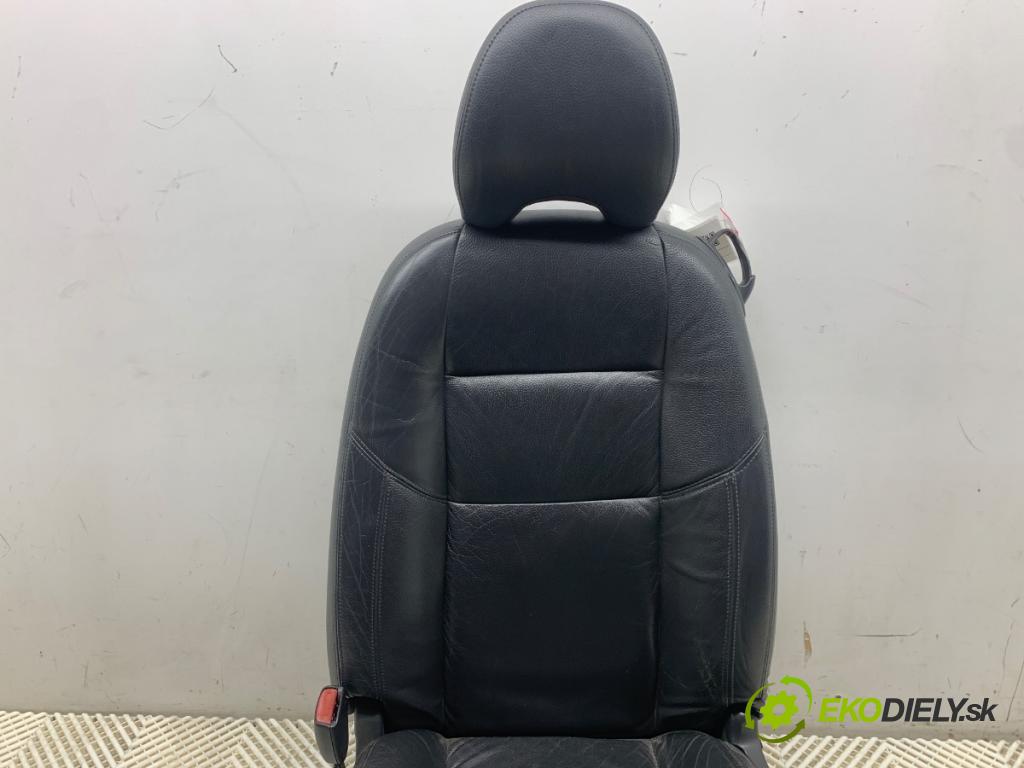 VOLVO C30 liftback 2007 100 kW 2.0 D 1998 Sedadlo ľavy predný