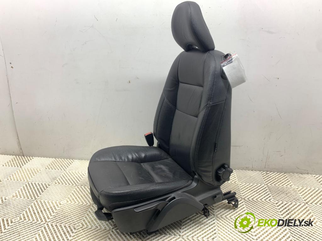 VOLVO C30 liftback 2007 100 kW 2.0 D 1998 Sedadlo ľavy predný