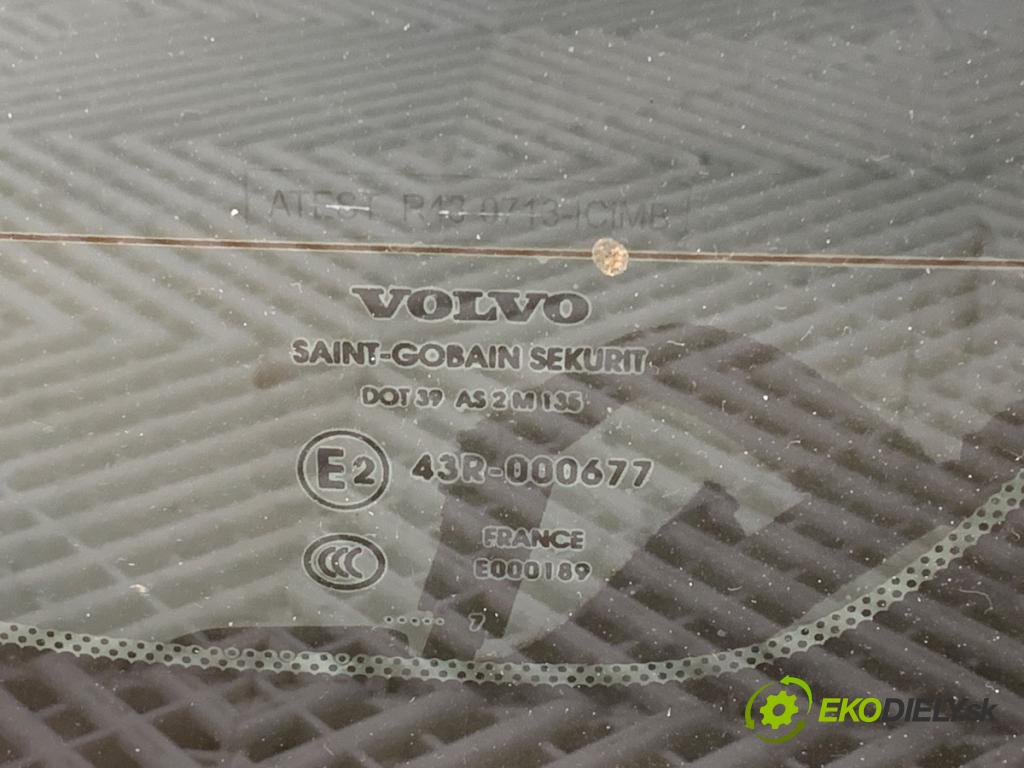 VOLVO C30 liftback 2007 100 kW 2.0 D 1998 kapota zad Okno